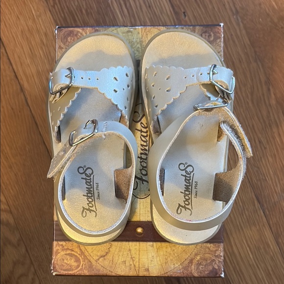 Footmates Soft Gold Kids Sandals - Picture 3 of 4